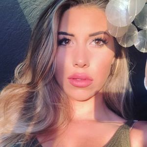 Meet your Posher, Hailey